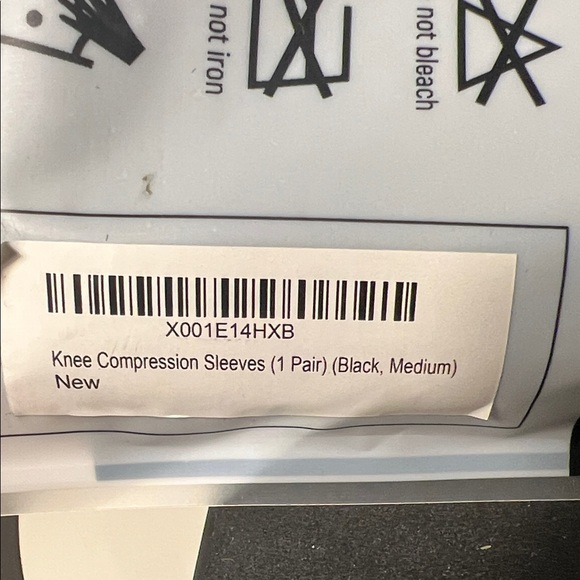 Crucial Black and White Knee Brace with Power Support - Picture 3 of 4